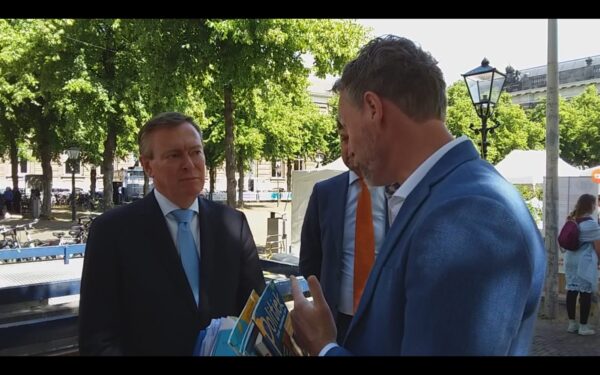 Hugo, Ik ben ook jouw soldaat niet - Afbeelding 10